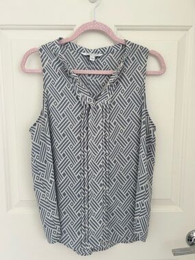 41 Hawthorn Navy and White Geometric Sleeveless Blouse